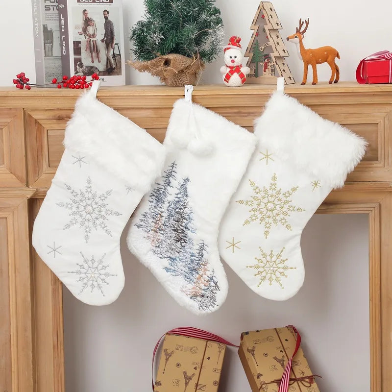 Christmas New Year Atmosphere Decoration Supplies Gift Storage Bag Snowflake Lovely Plush Children's Christmas Tree Socks