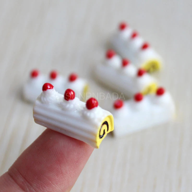 1/6 Scale Dollhouse Miniature Cake Bread DIY Dessert Mini Food for Barbies BJD Doll House Kitchen Furniture Accessories