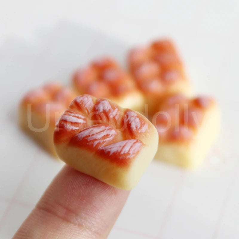 1/6 Scale Dollhouse Miniature Cake Bread DIY Dessert Mini Food for Barbies BJD Doll House Kitchen Furniture Accessories