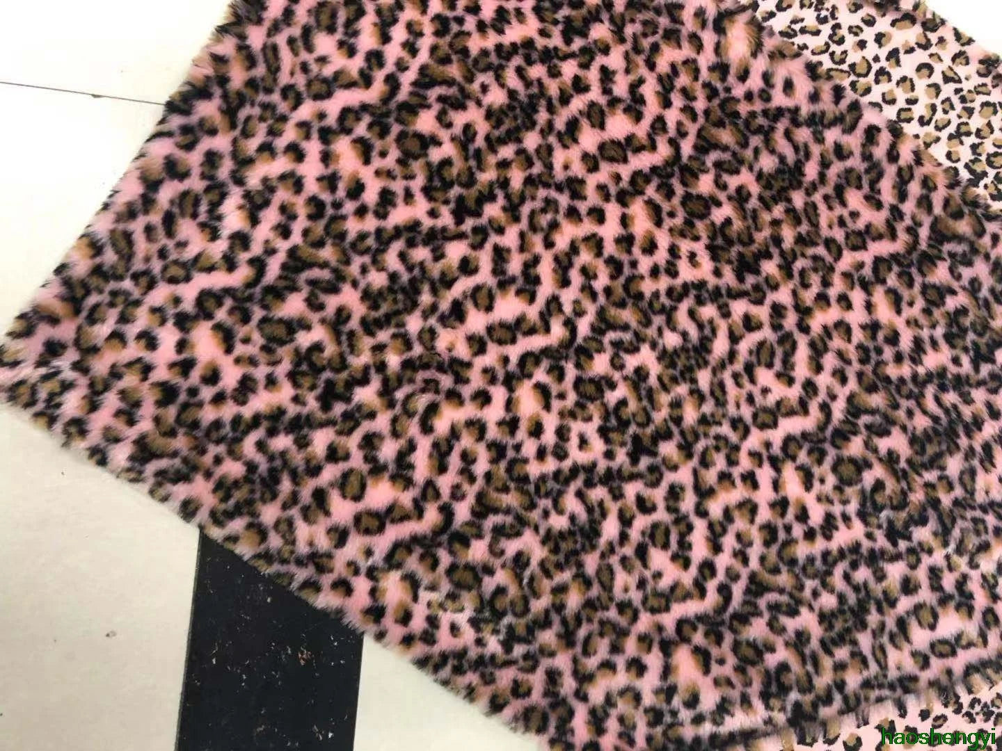 Half Meter Price 2cm Leopard Plush Faux Fur Fabric, Imitation Fur Clothing Fabric