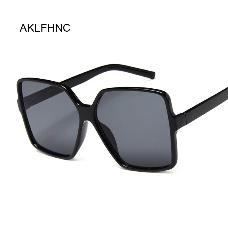 Newest Square Elegant Sunglasses Woman Luxury Brand Designer Italy Sun Glasses Female Ladies Vintage Shades Eyewear