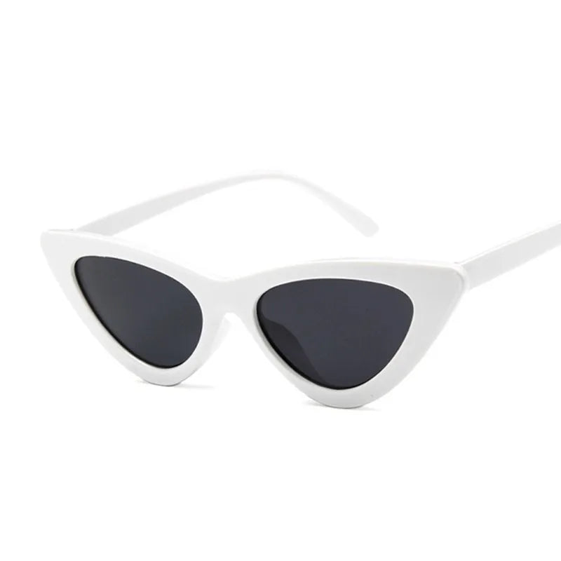 New Retro Fashion Sunglasses Woman Brand Designer Vintage Cat Eye Black White Sun Glasses Female Lady UV400 Oculos