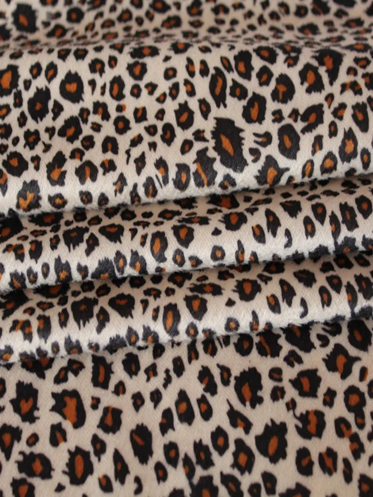 Fashion Printed Short Plush Fabric by Meter for Skirts Pillowcases Sewing Thin Leopard Pattern Faux Fur Cloth Soft Skin-Friendly