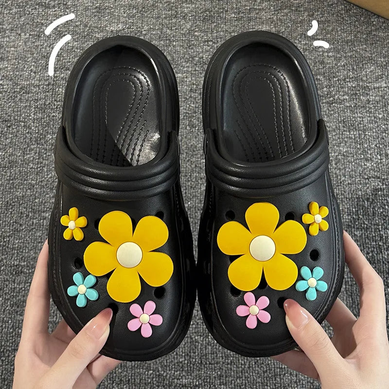 Children's Clogs for 6-18 Year Kids Sandals Cool Mules Outer Wear Summer Hole Shoes for Boys and Girls Slippers