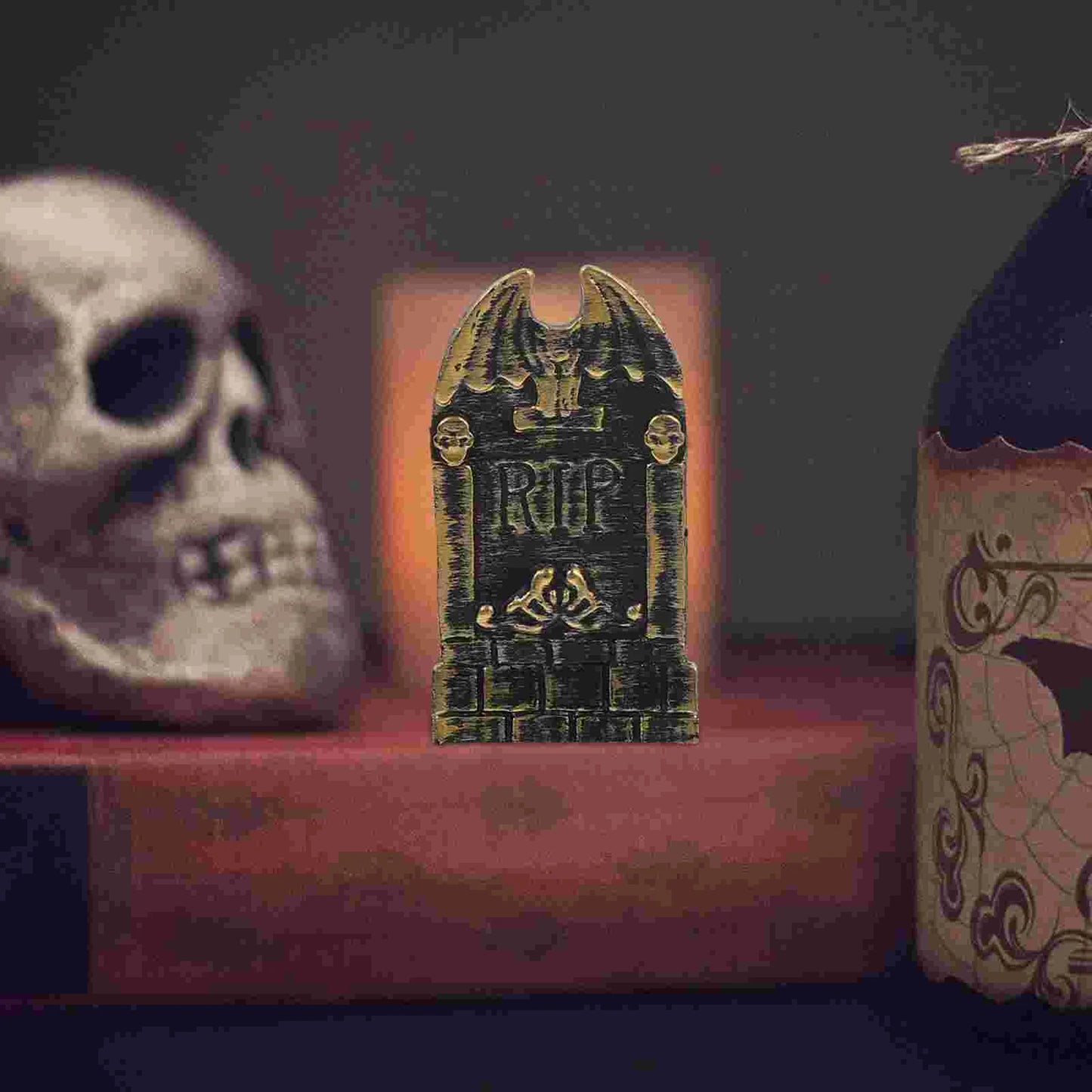10pcs Skull Tombstone Decor Gravestone Decoration Plastic Headstone Shape Adornment Halloween Tombstones Props Festive Party