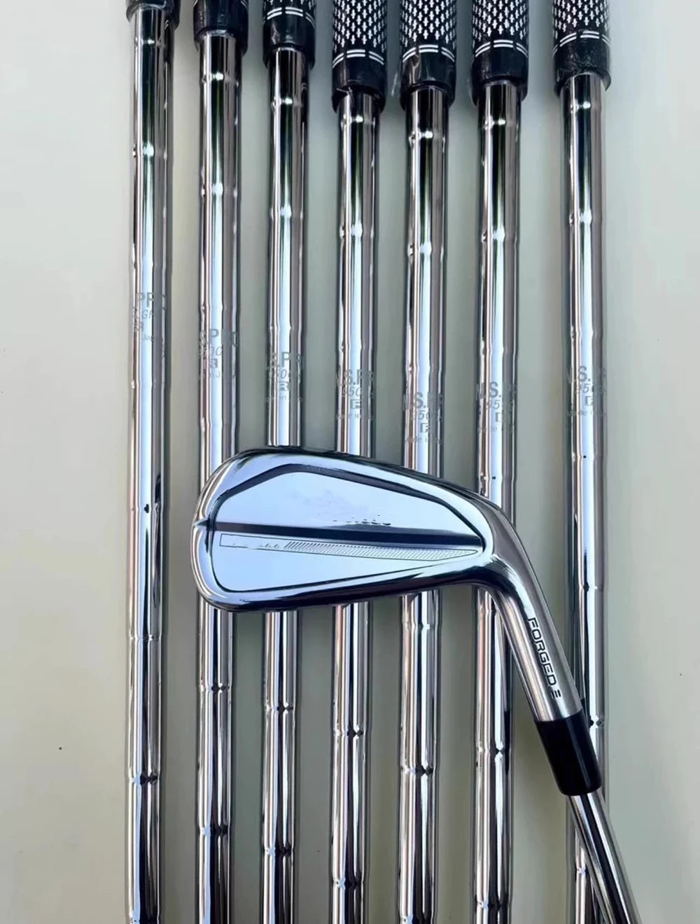 8PCS Golf Clubs Irons 2023 Model TT200 Clubs Iron Set 4-9p/48 R/S Flex Steel/Graphite Shafts Including Headcovers Free Shipping