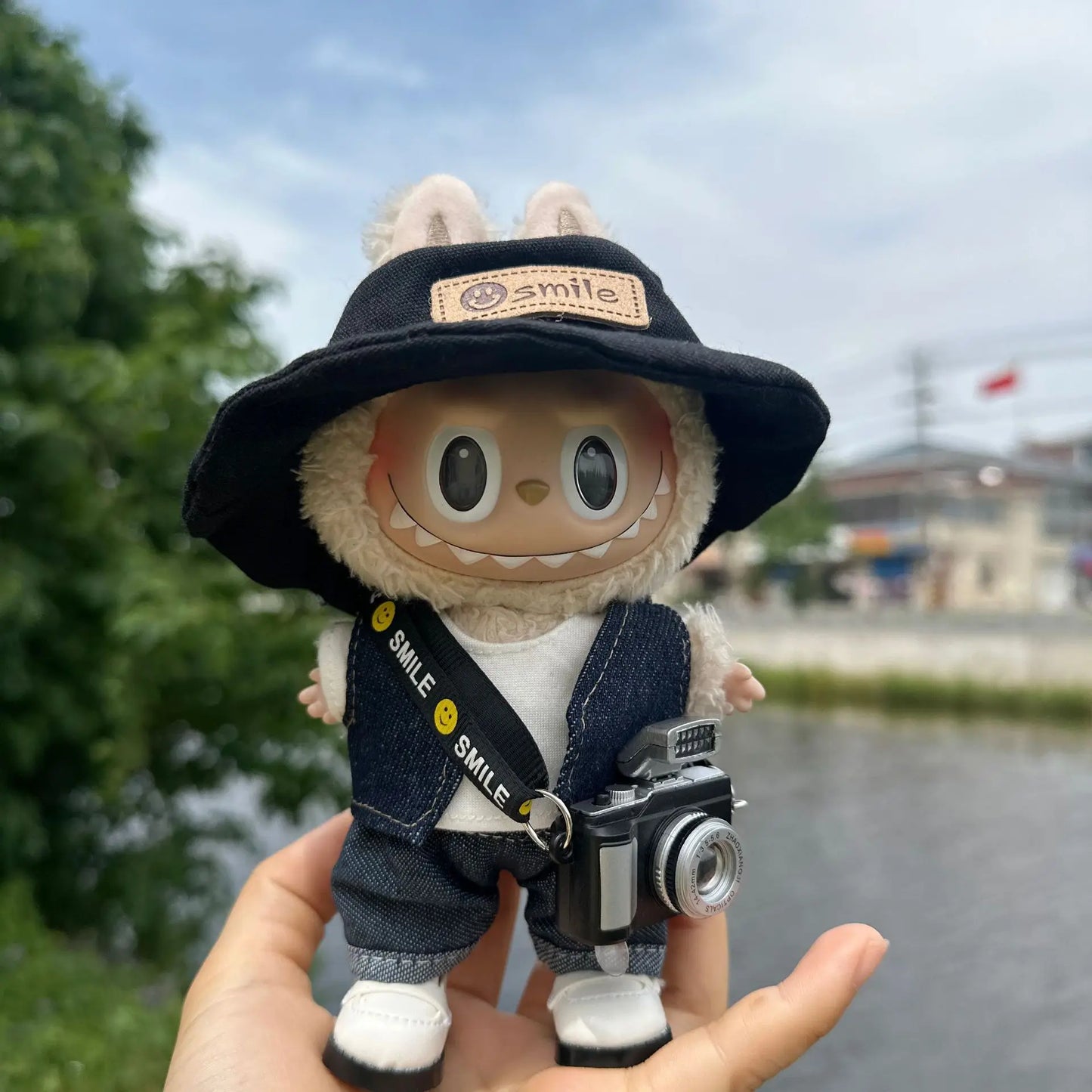 17cm Cute Mini Labubu Clothes Plush Hoodie Idol Dolls Jumpsuit Clothing Fans Overalls No Doll Accessories for Korea Kpop Exo