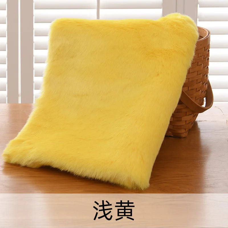 2.5cm Imitation Rabbit Fox Fur Grass Counter Decoration Carpet Clothing Scarf Animal Fur Suit Fabric