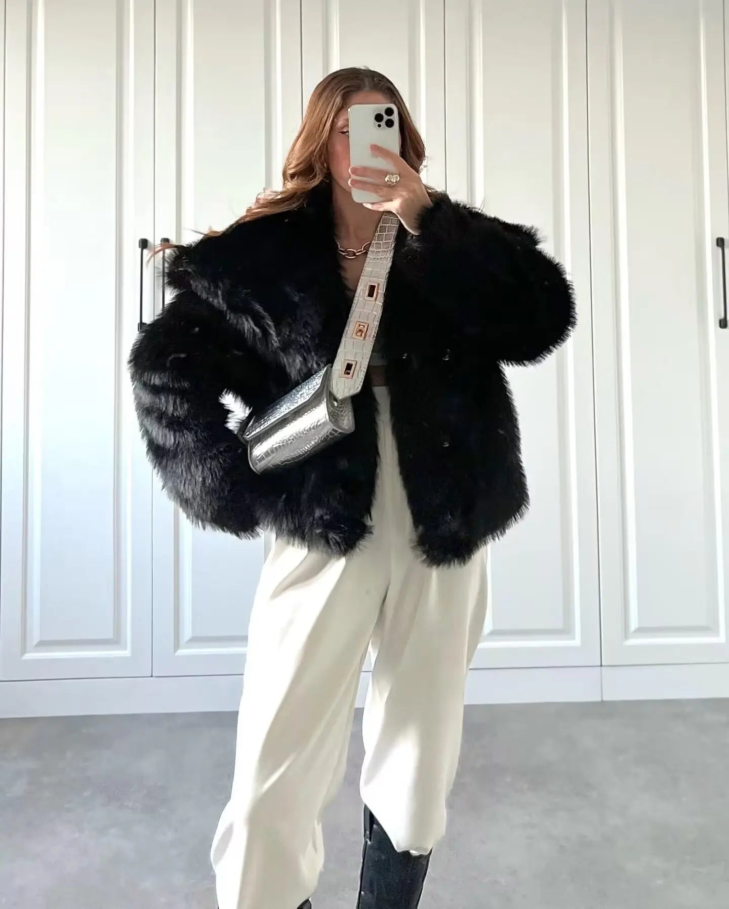 2025 Winter New Fashion Gradient Fluffy Fur Coat Women High Street Luxury Big Fur Collar Faux Fox Fur Jacket Female Overcoats