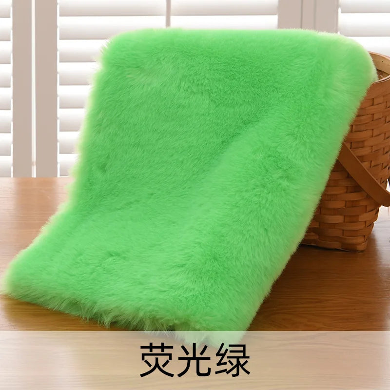 2.5cm Imitation Rabbit Fox Fur Grass Counter Decoration Carpet Clothing Scarf Animal Fur Suit Fabric