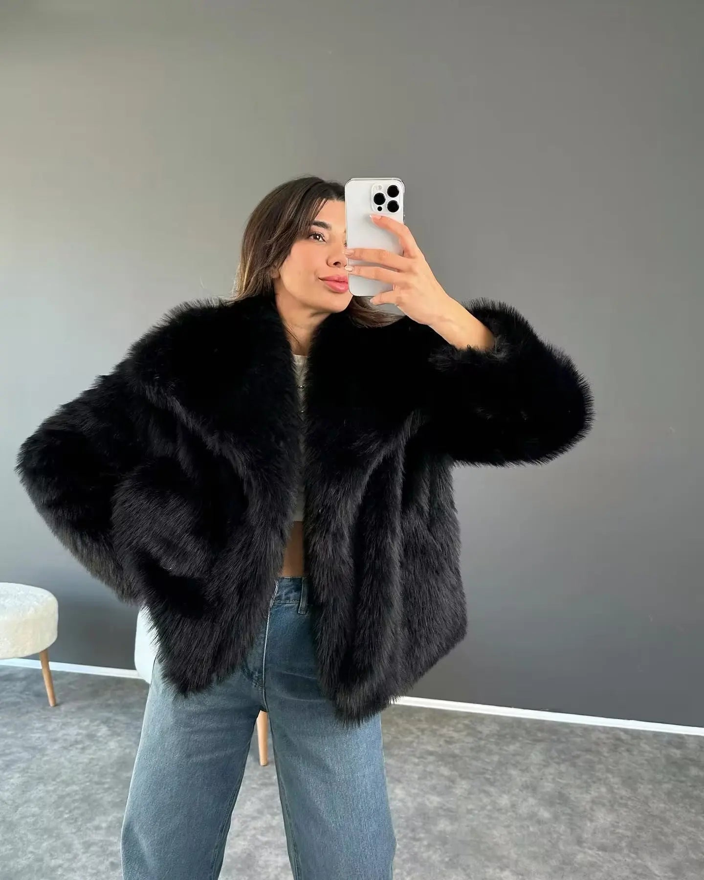 2025 Winter New Fashion Gradient Fluffy Fur Coat Women High Street Luxury Big Fur Collar Faux Fox Fur Jacket Female Overcoats