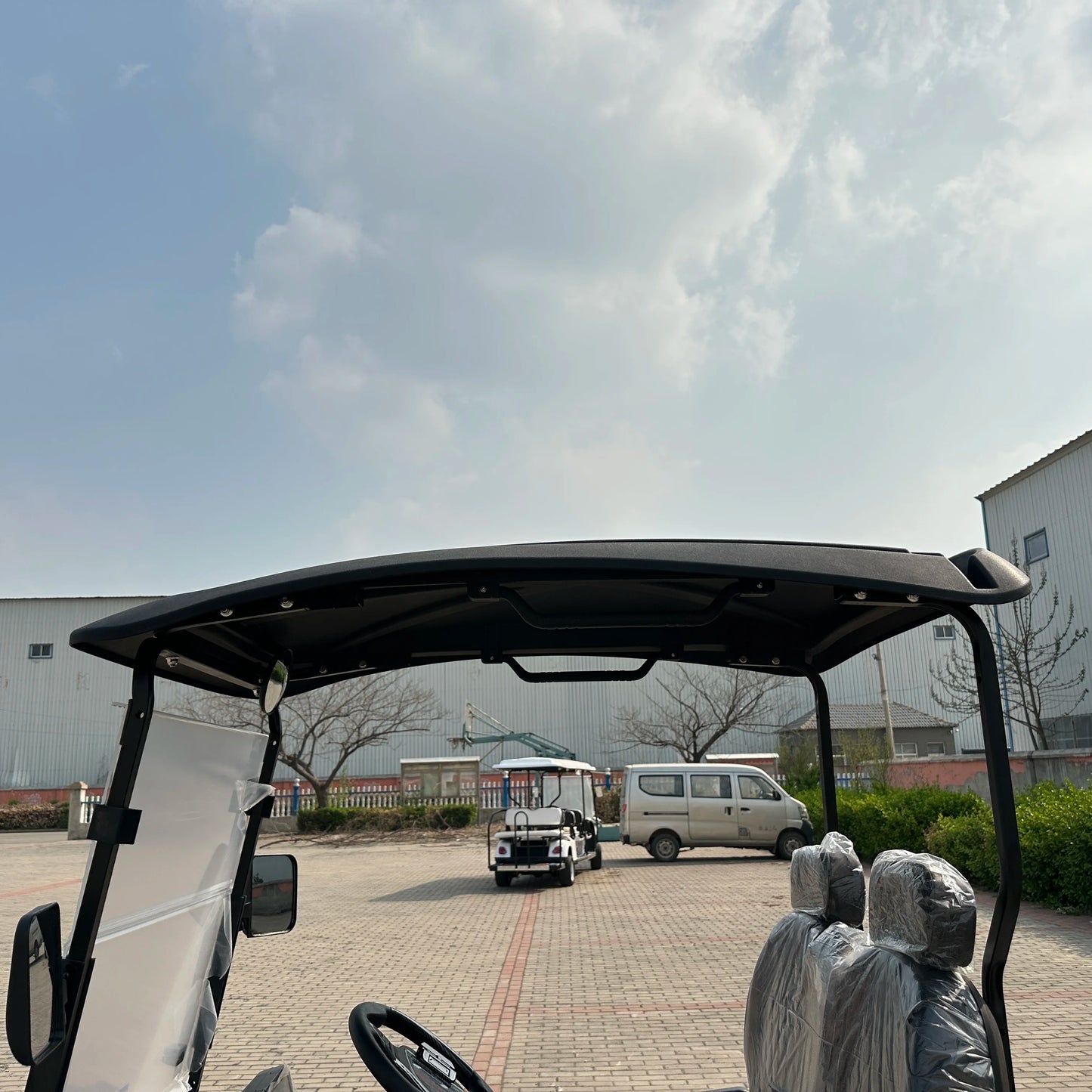 2024 New Design Golf Cars 4 6 Seater Electric Golf Buggy Street Legal Electric 5KW 7KW Motor Gulf Lifted Golf Cart