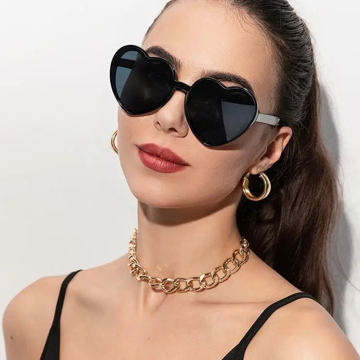 Summer Heart Sunglasses Trendy Heart Shaped Sun Glasses for Women Party Halloween Cosplay Glasses UV400 Protection Eyewear