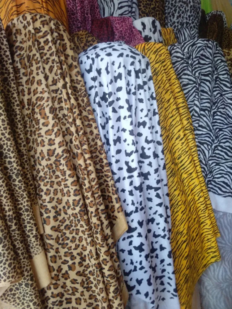 Fashion Printed Short Plush Fabric by Meter for Skirts Pillowcases Sewing Thin Leopard Pattern Faux Fur Cloth Soft Skin-Friendly