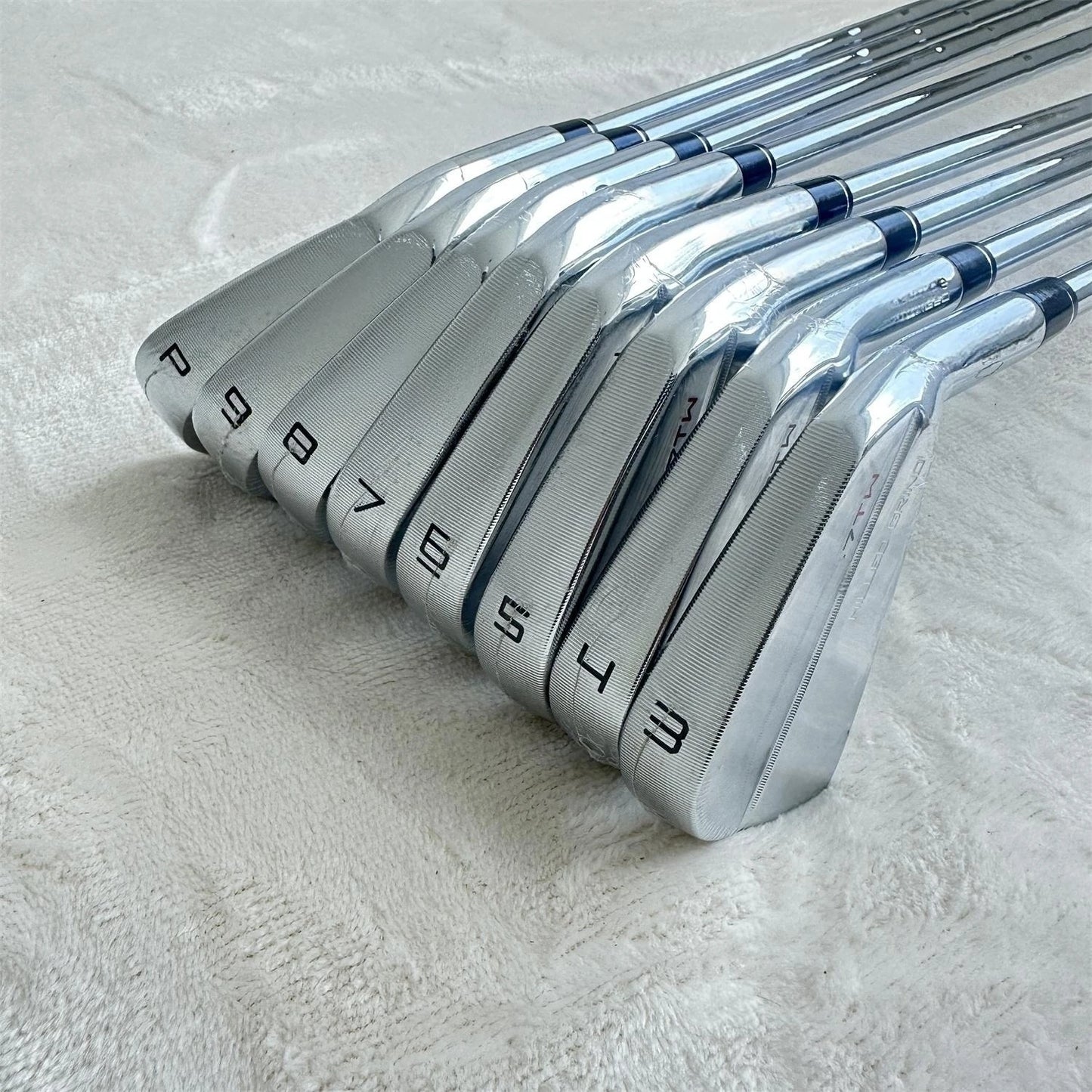 New Golf Irons P7TW Irons Golf Club Set Tour Long Distance Forged Hollow Design Men's Irons Complete Set