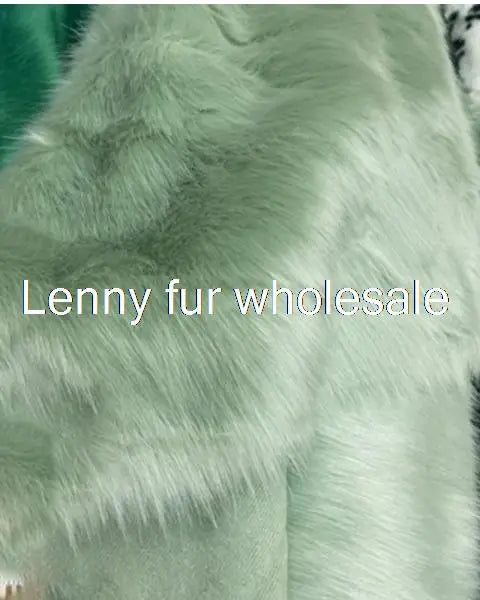 Wholesale Quality Pile 3-3.5cm Faux Fur Fabric,plush Fabric Imitation Fox Fur Clothing Collar Fur Carpet Decoration Materials