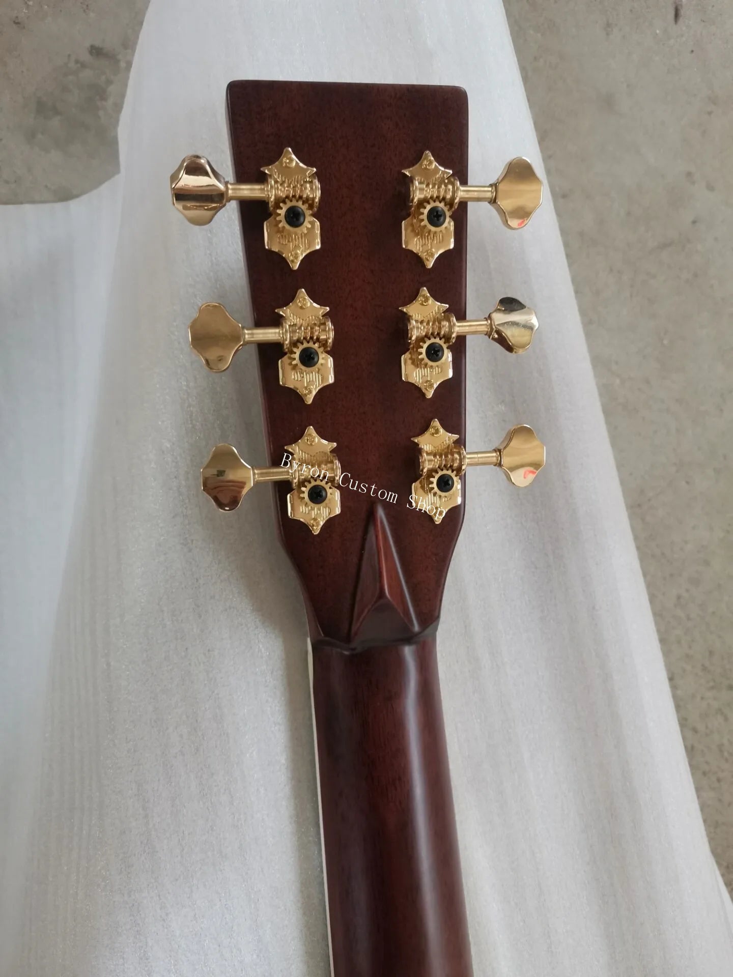 Free Shipping Customize Upgrade Natural 42 Model Classic Acoustic Dreadnought Guitar Popular Guitars