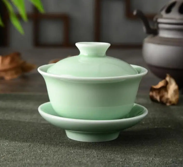 Chinese Celadon Gai Wan Tea Set Bone China Tea Cup Dehua Gaiwan Tea Porcelain Teacup Tea Set for High-Quality Creative Kettle