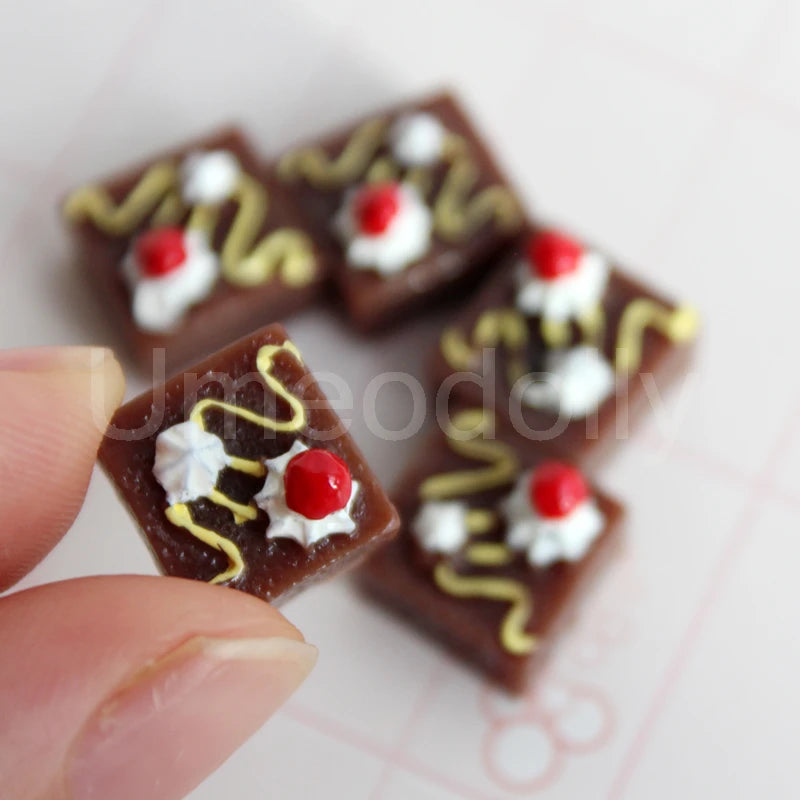 1/6 Scale Dollhouse Miniature Cake Bread DIY Dessert Mini Food for Barbies BJD Doll House Kitchen Furniture Accessories