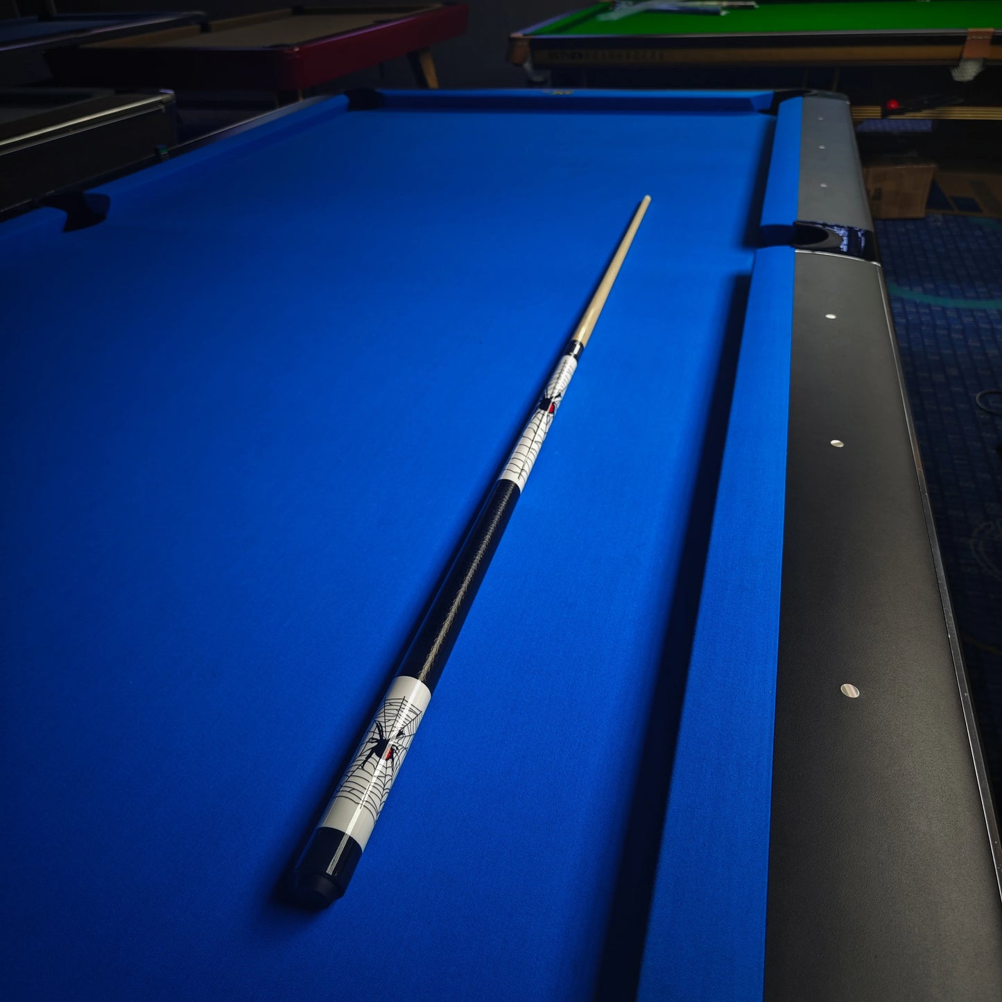 High Quality Wood Poison Spider Pool Cue Stick With 13mm Tip and Leather Anti Slip Grip Handle Ideal for Billiards Pool Cue Club