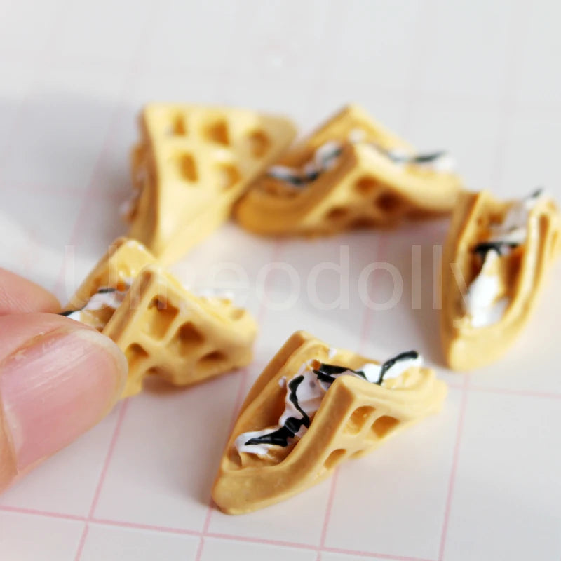 1/6 Scale Dollhouse Miniature Cake Bread DIY Dessert Mini Food for Barbies BJD Doll House Kitchen Furniture Accessories