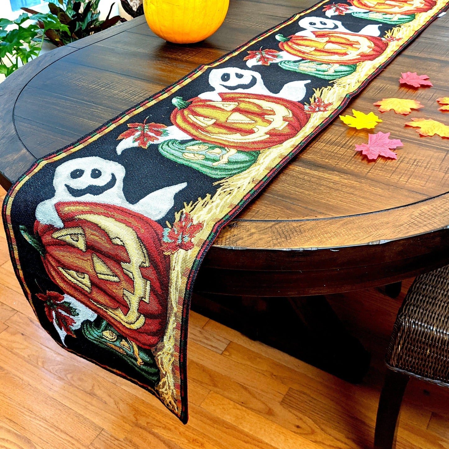 DaDa Bedding Halloween Pumpkins Table Runner, Harvest Orange Tapestry (12914)