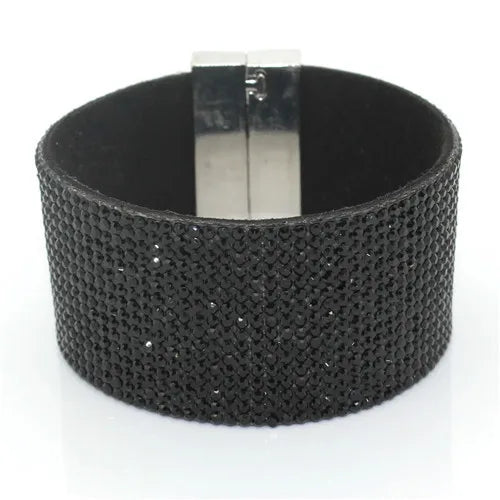 XQNI Brand Classic Crystal Female Leather Bracelet Bangles 19CM High Quality Rhinestone Wrap Charm Women Bracelet Jewelry