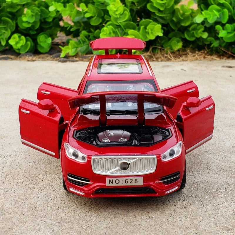 1:32 XC90 Diecast Cars Model Toy Openable Doors Pull Back Music Light Car Toys for Kids Children