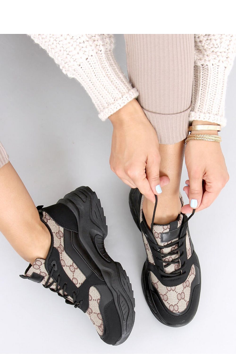 Sport Shoes Model 158845 Inello