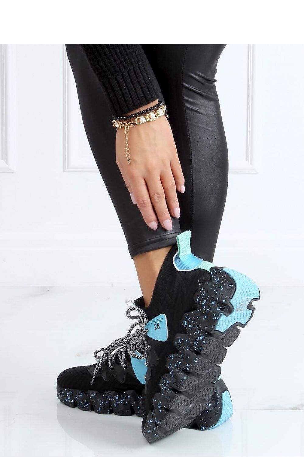 Sport Shoes Model 151435 Inello