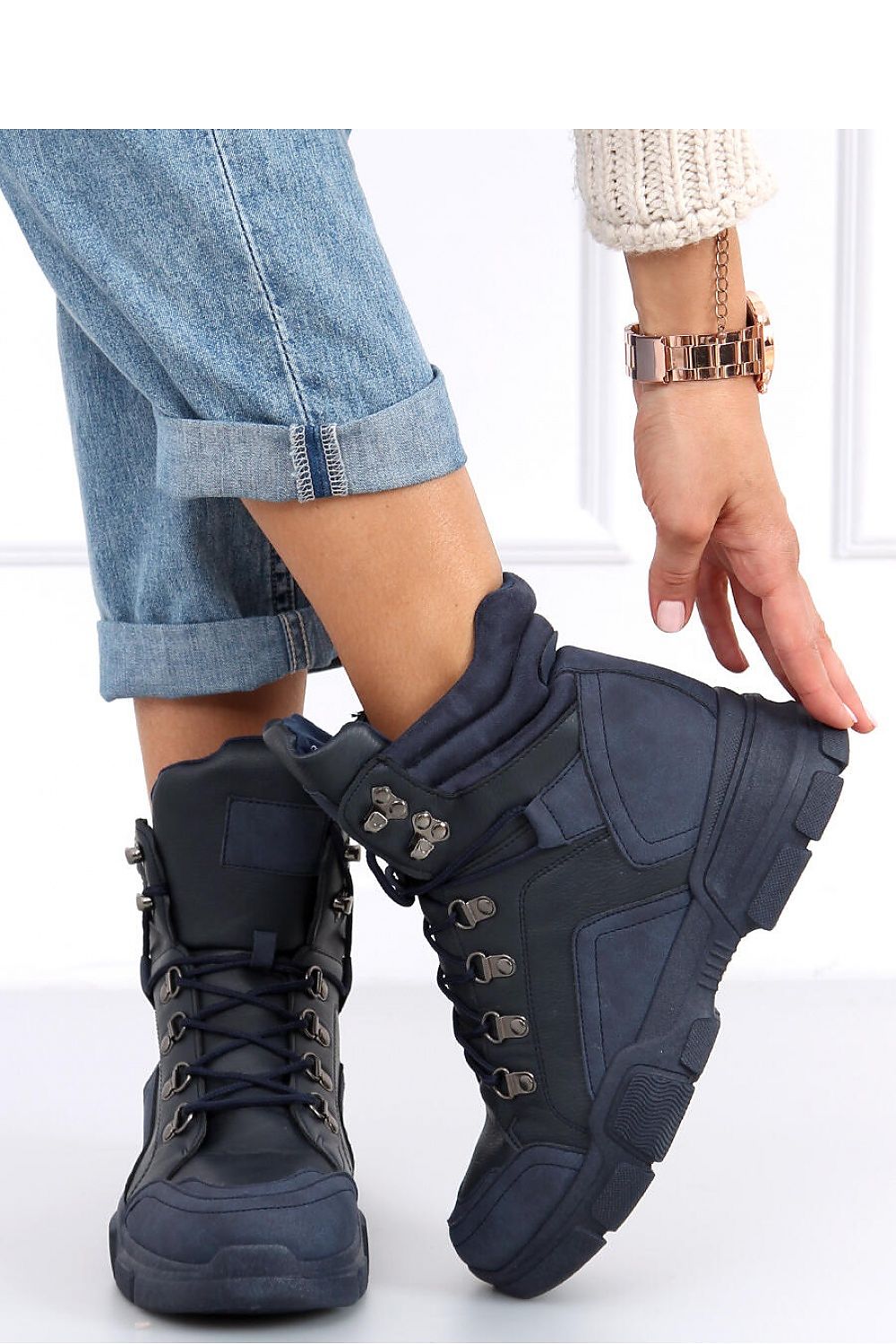 Sport Shoes Model 161414 Inello