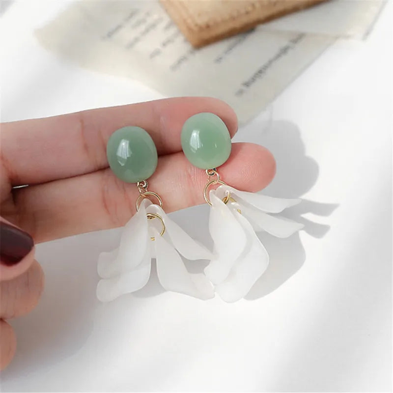 Trendy Earrings Flowers Stud Earrings for Women Vintage Creative Temperament Contracted Woman Stud Earrings Fine Jewelry