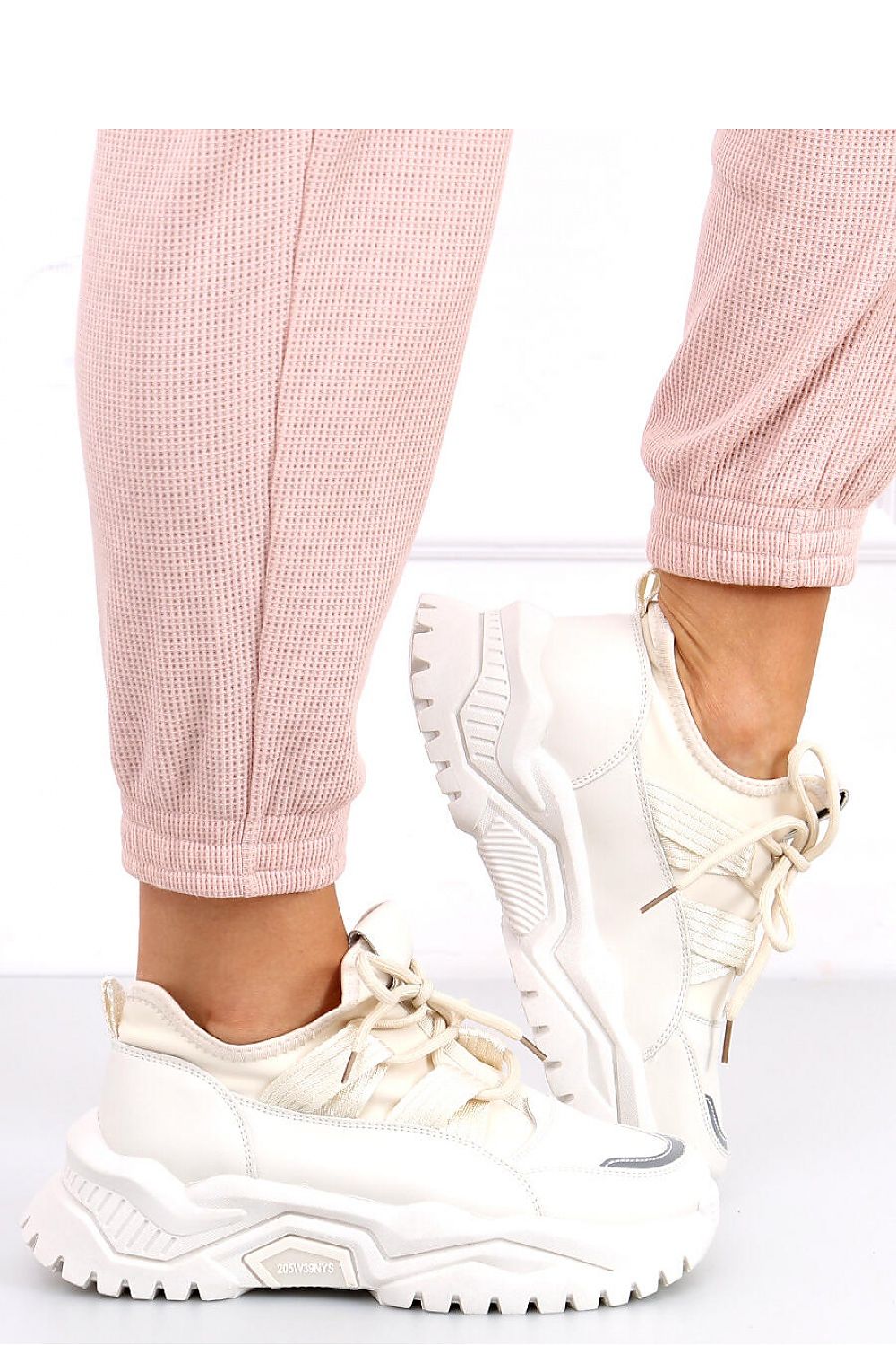 Sport Shoes Model 162007 Inello