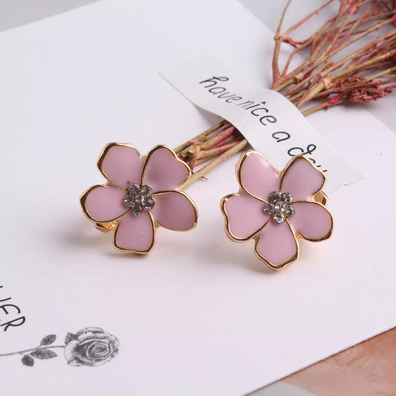 Korea Style Flower Shape Enamel Clip on Earrings Without Piercing for Girls Party Cute Lovely No Hole Ear Clip Jewelry