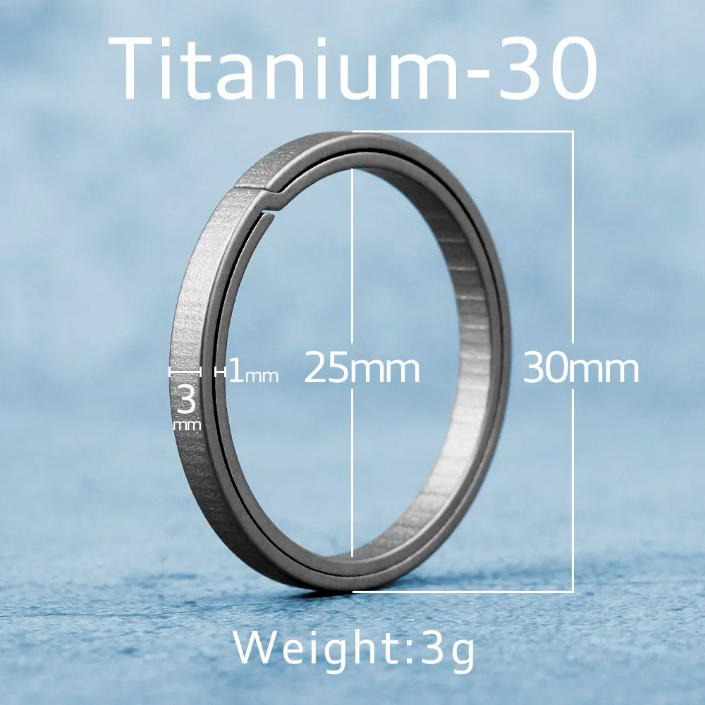 Real Titanium Keyring Super Lightweight Keychain Hanging Buckle for Car Key Ring Holder Quickdraw Tool Creative Accessories