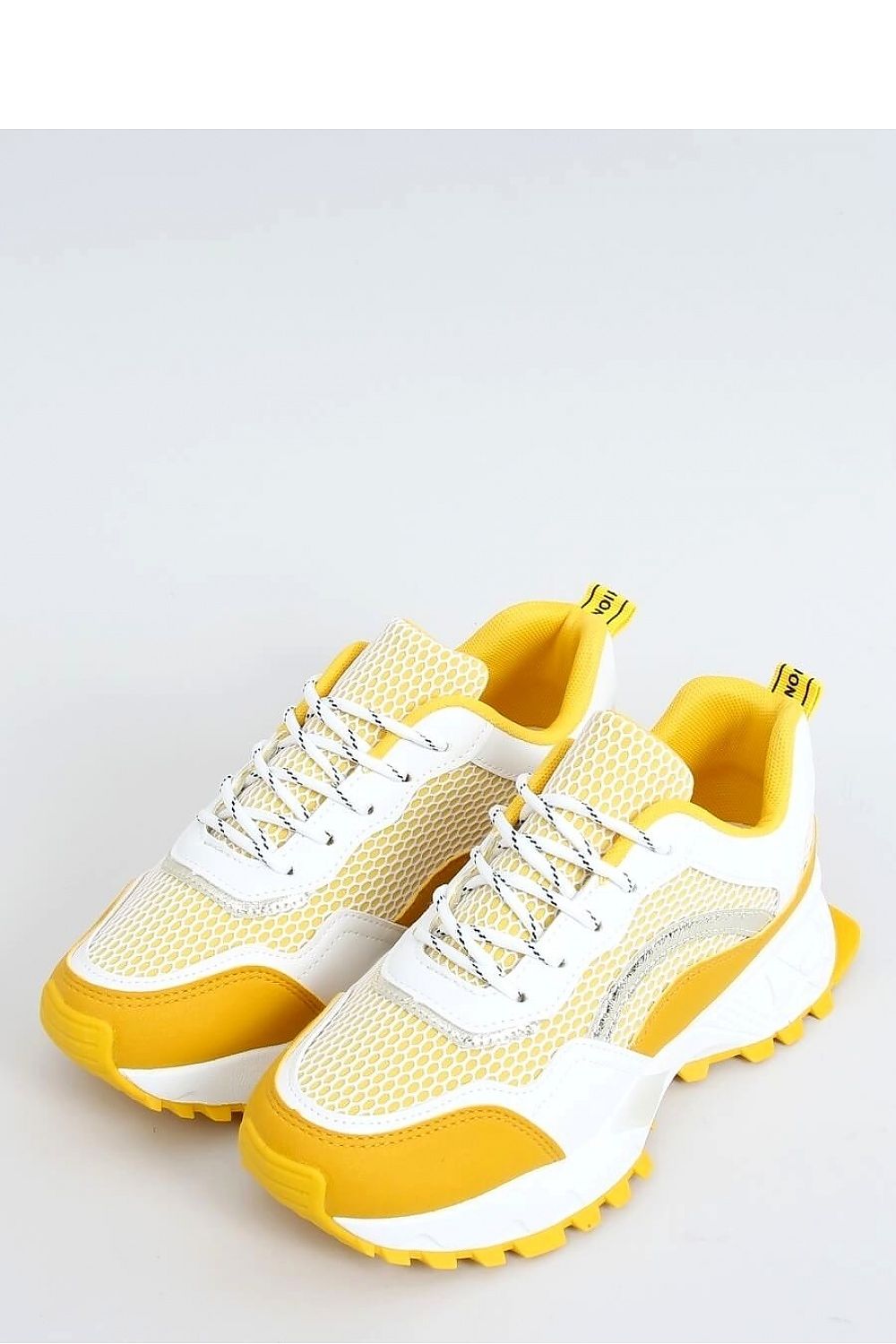Sport Shoes Model 151360 Inello