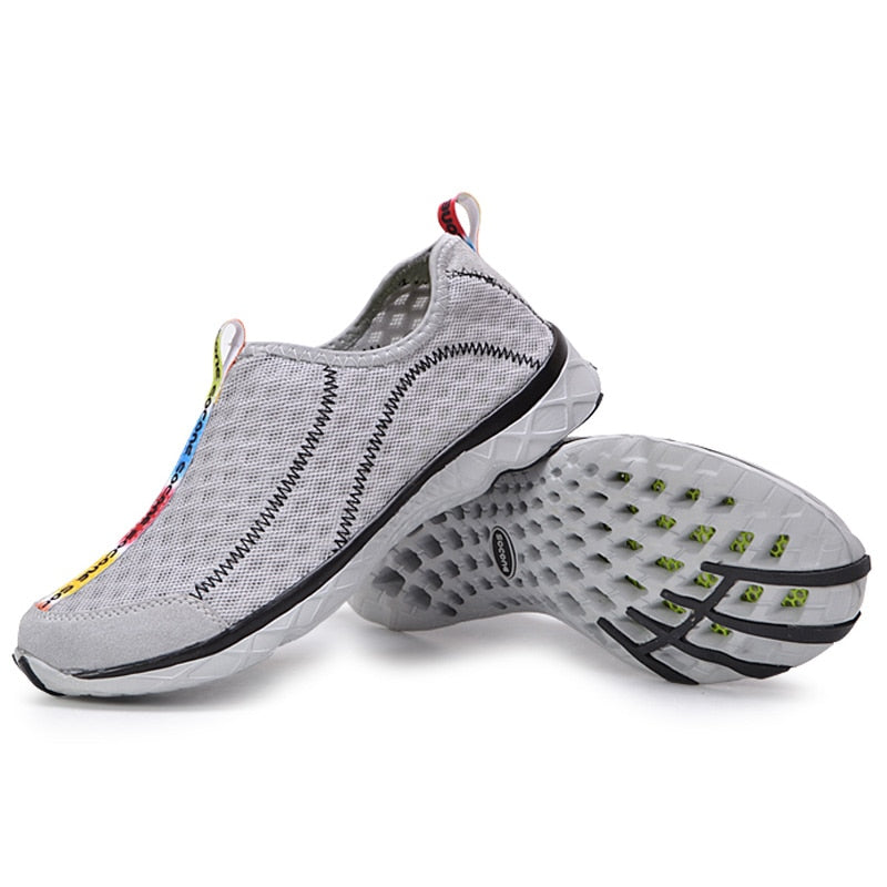 2023 Outdoor Sports Shoes Brand Mesh Breathable Wading Quick-Drying Shoes Men and Women Beach Shoes