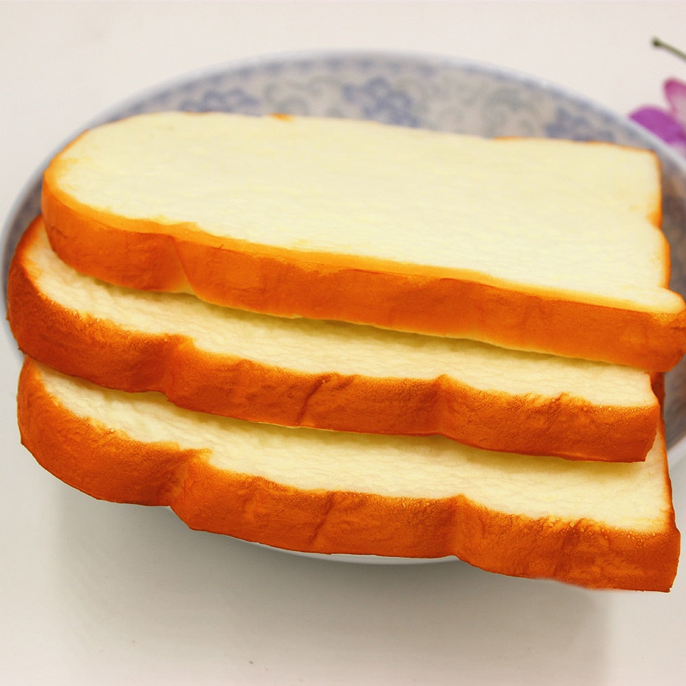 1PC Hot 14CM Jumbo Soft Scent Sliced Bread Toast Kids Toy Hand Pillow Decoration Crafts Miniature Kids Kitchen Toys