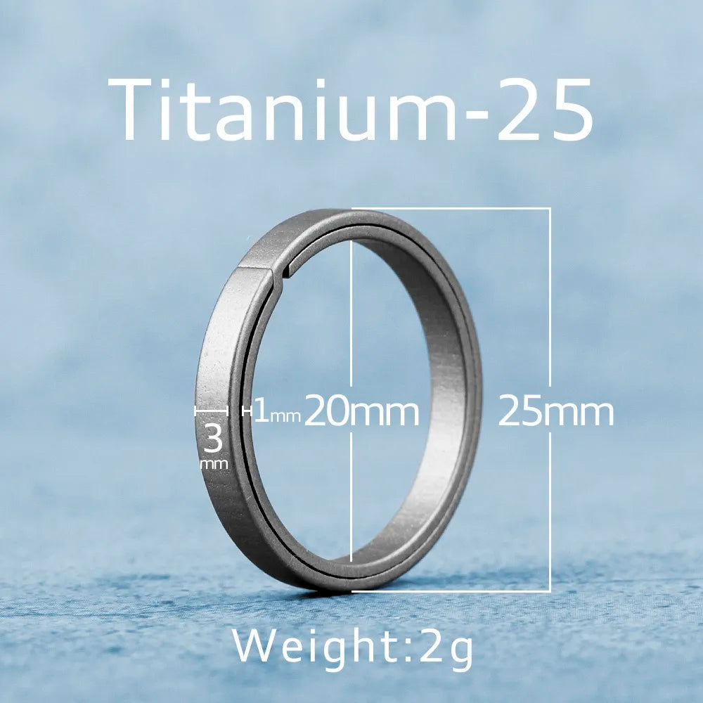 Real Titanium Keyring Super Lightweight Keychain Hanging Buckle for Car Key Ring Holder Quickdraw Tool Creative Accessories
