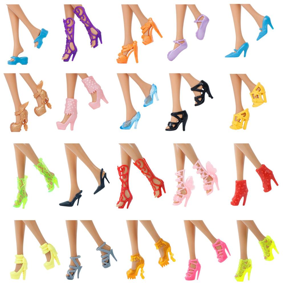 1x Plastic White Doll Shoes Rack / Random 12 Pairs Shoes Dollhouse Furniture Accessories for Barbie Doll Kids Toy