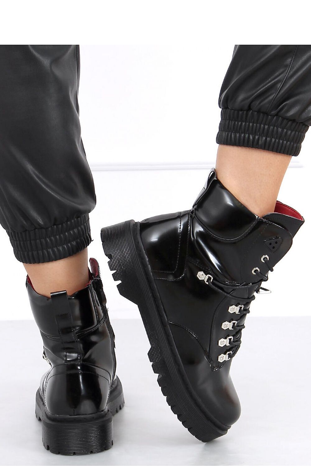 Boots Model 160289 Inello
