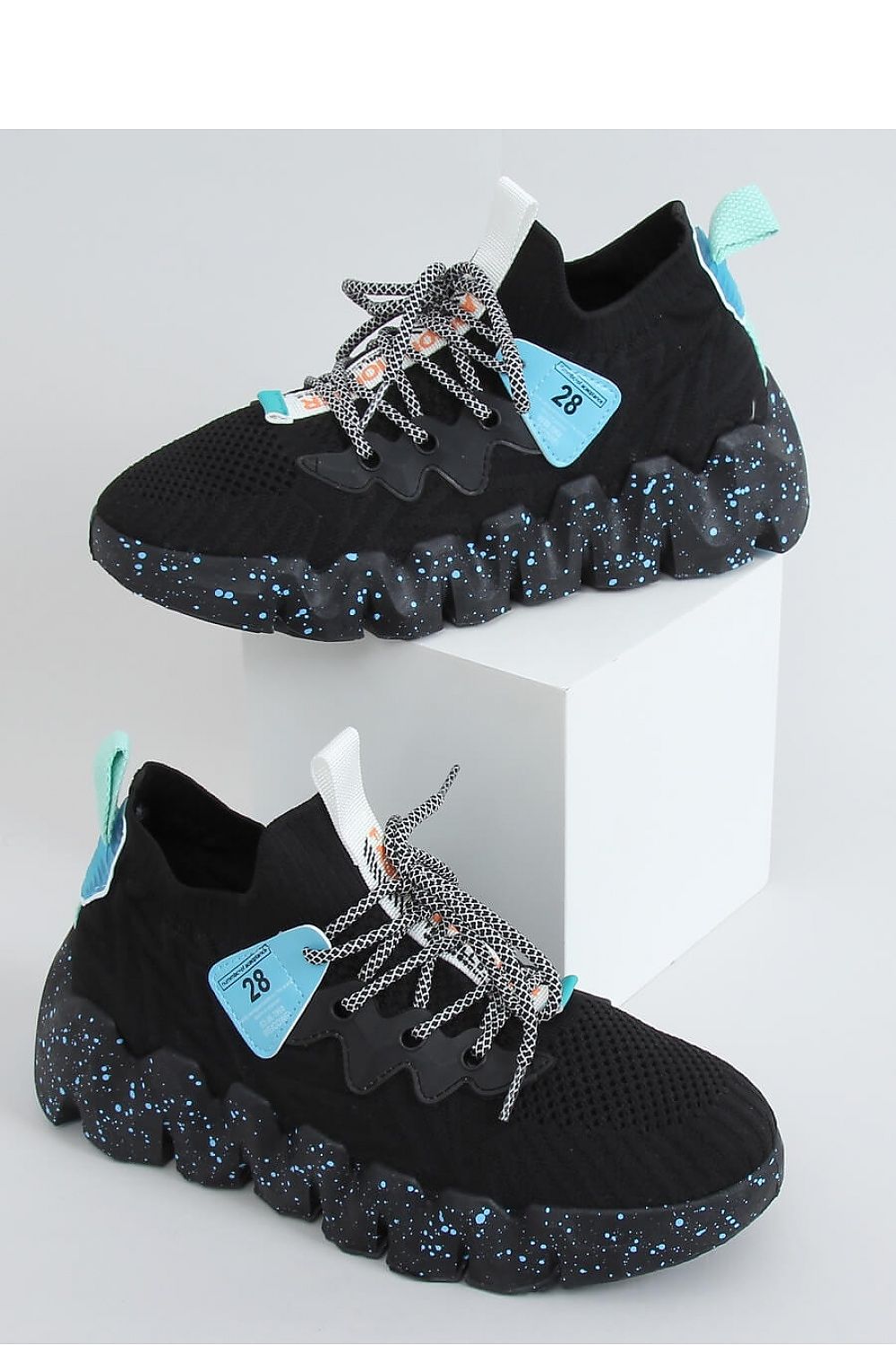 Sport Shoes Model 151435 Inello