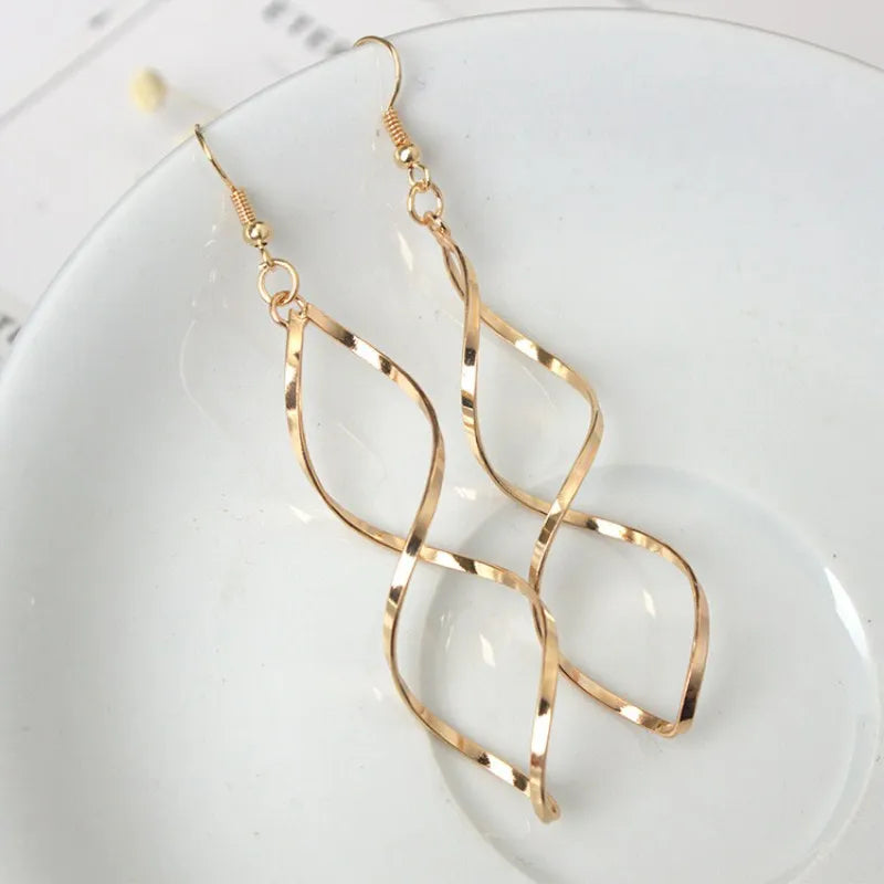 Simple Fashion Gold Color Silver Plated Geometric Big Round Clip Earrings for Women Fashion Big Hollow Ear Clip Jewelry