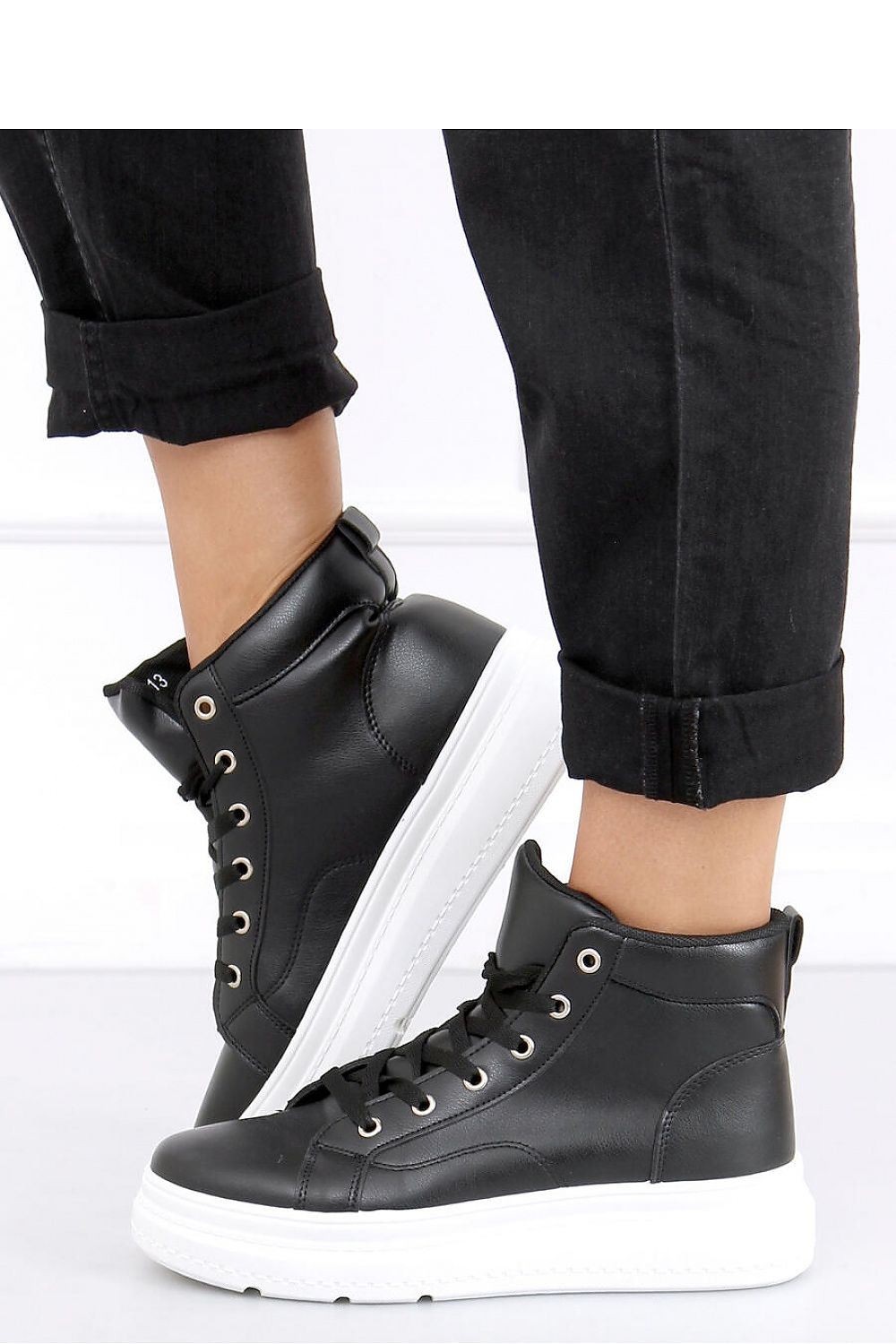 Sneakers Model 158837 Inello