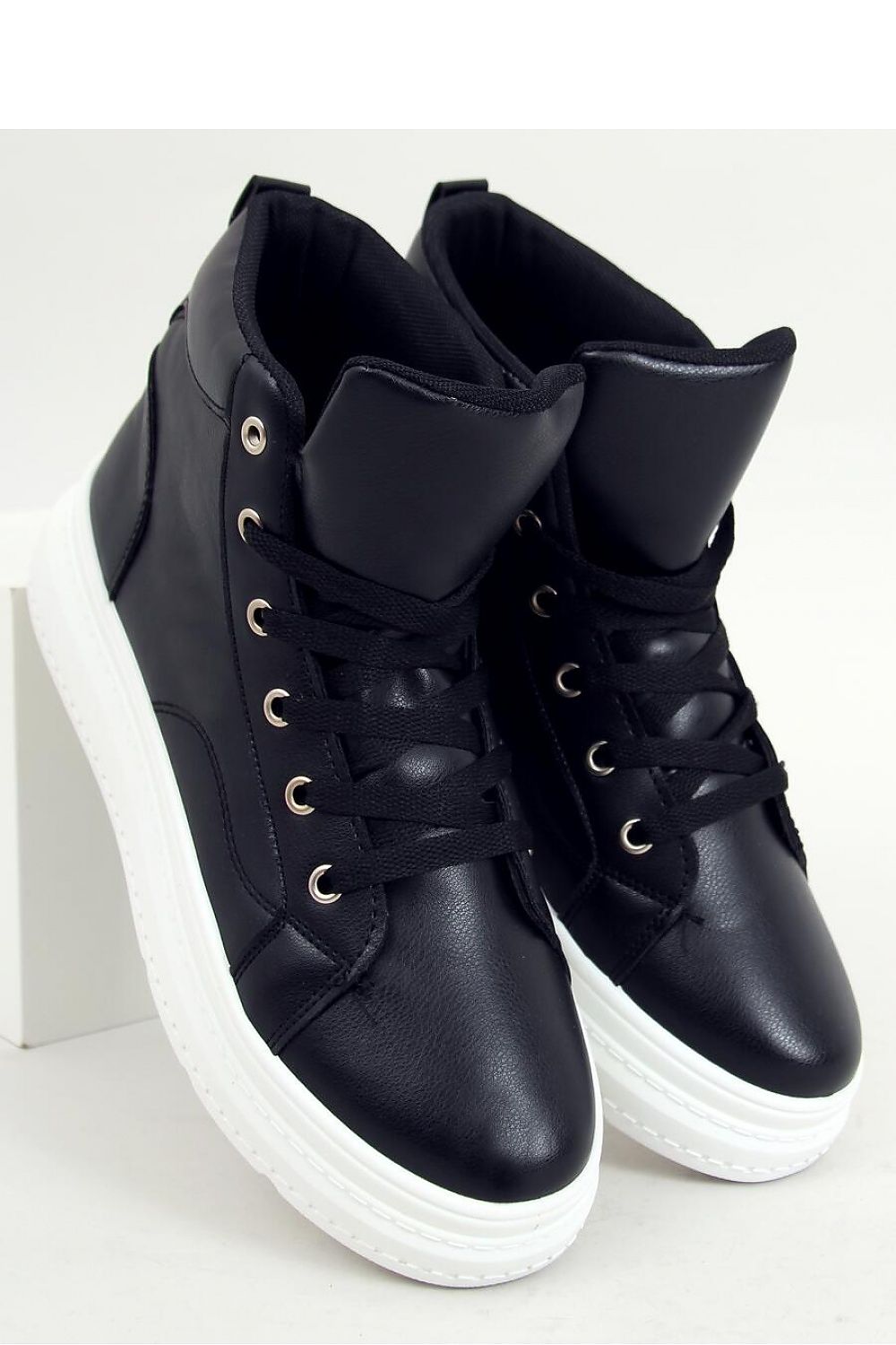 Sneakers Model 158837 Inello
