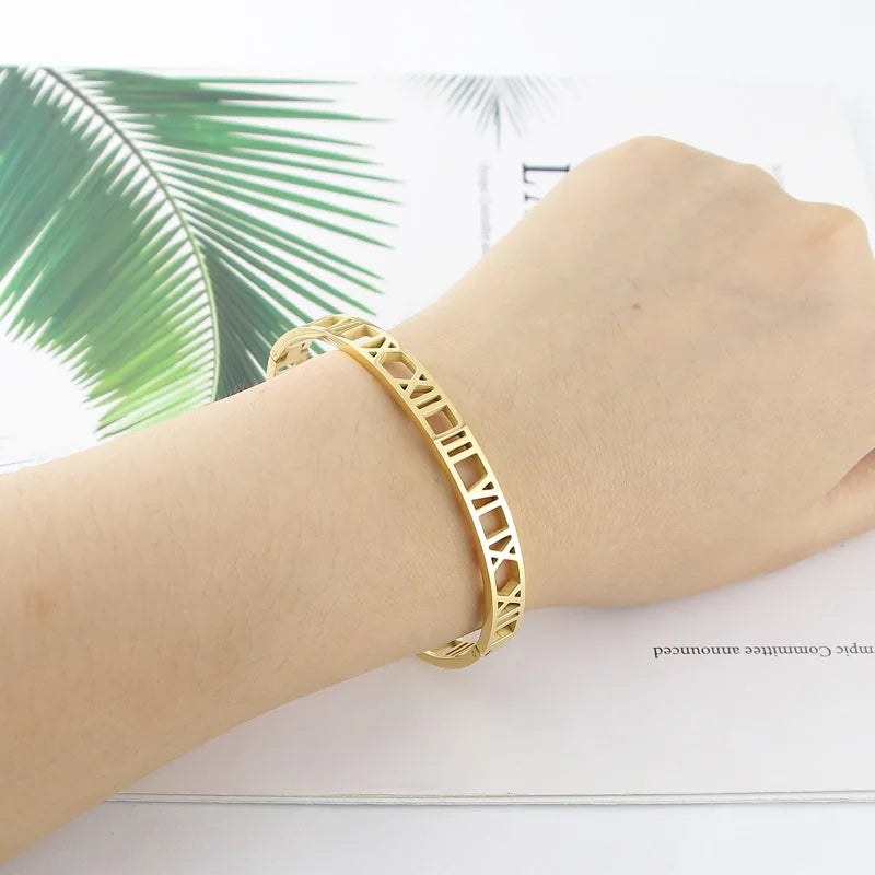 Delicate Hollow Roman Numeral Bracelets & Bangles Titanium Steel Bangle Fine Jewelry for Women Vacuum Plating Bangle