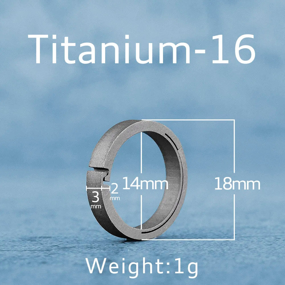 Real Titanium Keyring Super Lightweight Keychain Hanging Buckle for Car Key Ring Holder Quickdraw Tool Creative Accessories
