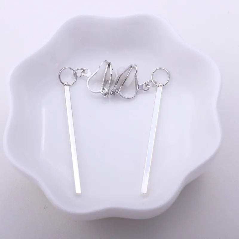 Simple Fashion Gold Color Silver Plated Geometric Big Round Clip Earrings for Women Fashion Big Hollow Ear Clip Jewelry