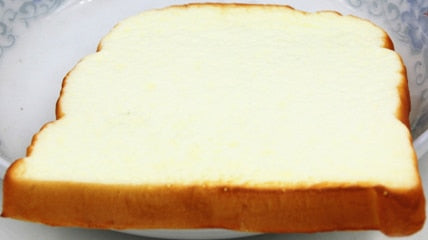 1PC Hot 14CM Jumbo Soft Scent Sliced Bread Toast Kids Toy Hand Pillow Decoration Crafts Miniature Kids Kitchen Toys