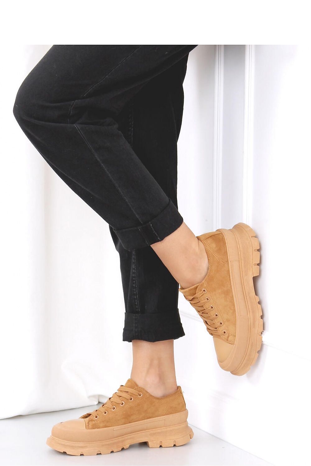 Sneakers Model 158843 Inello